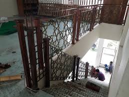 ❤️ cari inspirasi selain memiliki fungsi agar lebih mudah dalam naik turun tangga, railing juga memiliki nilai dekorasi jika dipilih sesuai dengan tangga dan konsep rumah anda. Tukang Railing Tangga Besi 081288939951 Bengkel Las Kanopi Bengkel Las Pamulang Bengkel Las Tangerang Kanopi Bogor