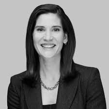 Lauren Dillard's Instagram, Twitter & Facebook