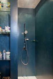 Parete In Microcemento Tinto In Pasta Arredamento Piccolo Bagno Bagni In Resina Bagno Padronale