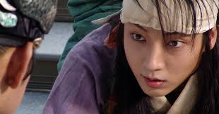 𝐓𝐨 𝐛𝐞 𝐮𝐩 𝐡𝐞𝐫𝐞, 𝐚𝐰𝐚𝐲 𝐟𝐫𝐨𝐦 𝐭𝐡𝐞 𝐛𝐮𝐬𝐭𝐥𝐞, 𝐦𝐲  𝐥𝐞𝐠𝐬 𝐥𝐢𝐤𝐞 𝐰𝐢𝐧𝐠𝐬 𝐰𝐨𝐮𝐥𝐝 𝐬𝐩𝐫𝐞𝐚𝐝.” The King and the  Clown (왕의남자) Jang-seng and Gong-gil, a pair of male street clowns and  tightrope walkers