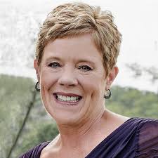 Janet Block's Instagram, Twitter & Facebook