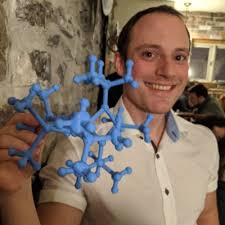 Lukas Mai (@lukas_mai)