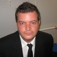 100+ perfiles de «Daniel Moral»