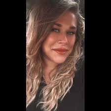 What happened to Dan Neasbitt after his truck got a flat tire near Nehalem  Bay