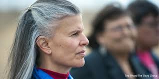 Will Gray Wolf Success Story Become a Conservation Tragedy?