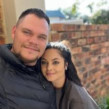 Willem Moolman's Instagram, Twitter & Facebook