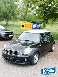 Dieser Mini Hat Von Unserem K Folia Team Ein Weisses Dach Bekommen Autolackierung Autofolierung Autos