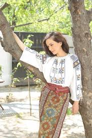 Olivia Steer Romanian Women Traditional Outfits Romanian Girls