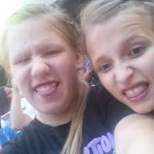 Bailey Larson (@blarson111703)