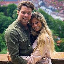 She is an actress, known for fack ju göhte (2013), marienhof (1992) and below sweden (2020). Raul Richter Kinder Konnen Wir Ja Jetzt Machen Gala De