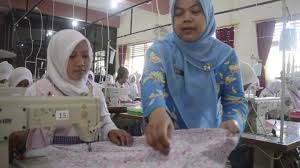 Soal pertanyaan dan kunci jawaban uji kompetensi 29 agustus 2016. Lkg Pembuatan Busana Industri Kelas Xi Tata Busana Smk N 1 Purwodadi Youtube