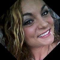 Sarah Viator's Instagram, Twitter & Facebook