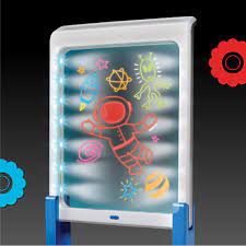Unlike traditional easels, this one comes equipped with led lights to make their art truly come alive. Discovery Kids Led Artist Easel With Removable Glow In The Dark Portable Tablet 8 Markers 4 Magnets Buy Online At Best Price In Uae Amazon Ae