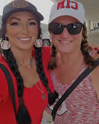 Danielle Brooke Moorman (@daniellebrooke421) • Instagram photos and videos