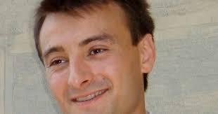 2Physics: Bending Electric Discharges with Lasers