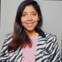 Tracy Olivares's Instagram, Twitter & Facebook