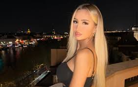 TPMP » : Une chroniqueuse rattrapée par le fisc et doit « régler 500.000  euros »