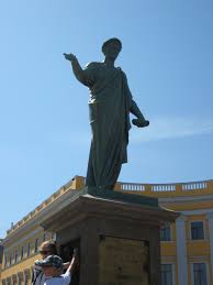 пам пам пам пам пам пам пам пам пам Pam Yatnik Gercogu De Rishelye Pam Yatnik Dyuku V Odesi Bronzova Skulptura Prisvyachena Pershomu Odeskomu Gradonachalnikovi D Statue Of Liberty Landmarks Statue