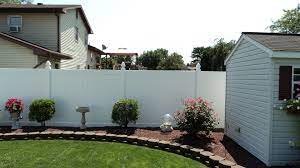 A Beautiful Way To Enclose Your Yard White Vinyl Fence Vinyl Fence Backyard
