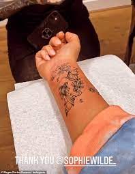 The model was a late arrival to the villa back in 2018, and. Megan Barton Hanson Gets Three New Tattoos Of Flowers Cherries And Trio Of Hearts Daily Mail Online