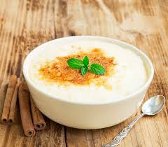 Poate fi servit cu fructe proaspete sau cu dulceață sau gem (căpșuni, fructe de pădure, caise). Orez Cu Lapte Si Fructe Copilul Ro