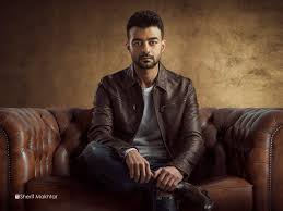 كشف المطرب المصري هيثم شاكر، مساء أمس الخميس، عن سبب ابتعاده عن الغناء في الفترة الأخيرة. ØªØ¹Ø±Ù Ø¹Ù„Ù‰ ØªÙØ§ØµÙŠÙ„ Ø¥ØµØ§Ø¨Ø© Ù‡ÙŠØ«Ù… Ø´Ø§ÙƒØ± Ø¨Ù…Ø±Ø¶ Ø§Ù„Ø³Ø±Ø·Ø§Ù† Ø¹ÙŠÙ†