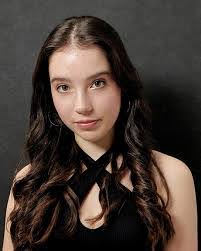 Sacha Brown's Instagram, Twitter & Facebook