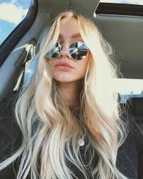 Emma Chamberlain Black And Blond Hair Pin By Emma Chamberlain On Hair Hair Styles Hair Long Hair Styles