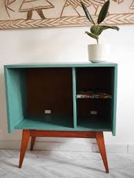 Ancien Meuble Tv En Bois Des Annees 70 Ponce Renove Repeint En Vert Profond Et Vernis Ce Meuble Est Tres Original Avec Meuble Tv Meuble Vinyle Tv Vintage