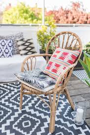 Meine Boho Lounge Auf Dem Balkon Leelah Loves Gartenstuhle Lounge Bunte Kissen