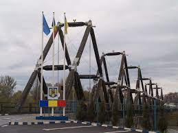 Lista locurilor de muncă vacante, disponibile în moldova și peste hotare. Loc De MuncÄƒ In Sighet PlÄƒtit Cu 50 De Euro Pe Zi Doar Pentru A Sta In MaÈ™inÄƒ La Trecerea Prin Ptf Sighet Stiri Maramures