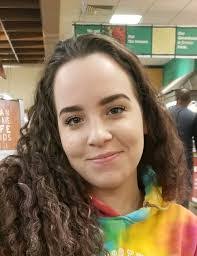 Elisa Kay's Instagram, Twitter & Facebook