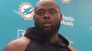 Miami Dolphins offensive lineman Rob Jones