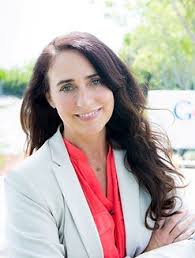 Eve Simon's Instagram, Twitter & Facebook