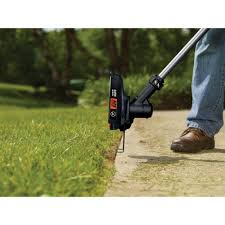 Black And Decker Cordless Weed Eater String Replacement Black Decker 13 In 40v Max Lithium Ion Cordless 2 In 1 String Grass Trimmer Lawn Edger Tool Only Lst136b The Home Depot