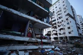 MundoDCA | Autoridades en #Venezuela informaron que al menos 250 edificios han sido dañados o están destruidos por los terremotos. ✍️Redacción Web 📷EFE
