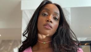 Iza celebra seus 32 anos com festa e recebe famosos