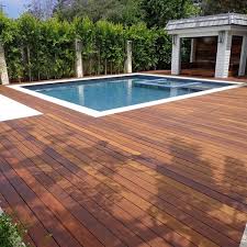 Ipe Hartholz Terrasse Fur Den Pool Gartenpools Terrassendielen Pool Deck Ideen