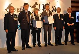 There are a total of 26 uniqlo stores in singapore for the japanese clothing brand, including a global flagship outlet at orchard central (181 orchard road). Cool Japan Debuts In Singapore