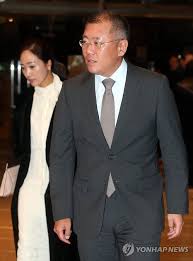 두 사람의 성이 '정' 씨로 똑같다는 점 때문이었다. ë‚˜ëž€ížˆ ìŒì•…íšŒ ì°¸ì„í•œ ì •ì˜ì„  ì •ì§€ì„  ë¶€ë¶€