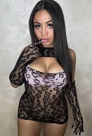 mi ha preso la testa e me lha sbattuta contro un palo -manuela bassani,  in arte la cetacea