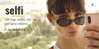 LíderEnEducación LA PALABRA "SELFI" O "AUTOFOTO" EN EL HABLA ESPAÑOL La  Real Academia de la Lengua indica que "aunque se recomienda emplear la  alternativa «autofoto», en español está muy extendido el uso