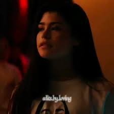 Kayla Burr's Instagram, Twitter & Facebook