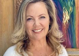 Tara Epstein's Instagram, Twitter & Facebook