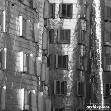 Gehry and completed in 1998. Neuer Zollhof Office Buildings By Frank O Gehry In Dusseldorf Archixplore