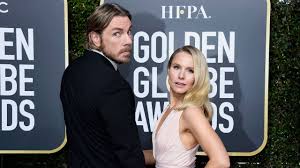 Guest tonight is many things he is an actor director and caster of pods who's starting friday gets behind the wheel on top gear america. Kristen Bell Responds To Commenter Claiming She And Dax Shepard Can T Stand Each Other Entertainment Tonight