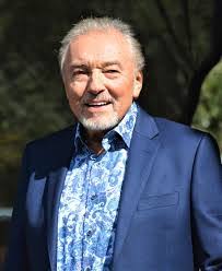 Steve Karel's Instagram, Twitter & Facebook