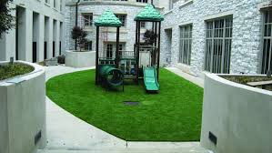One of the benefits of your own putting green is you backyard putting greens are fantastic way of bringing together friends and family to enjoy the outdoors. Southwest Greens