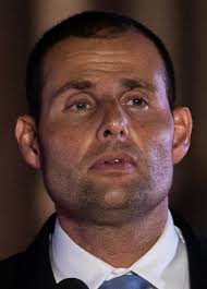 ファイル:Robert Abela in 2021.jpg