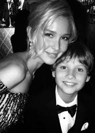 Isabel May Magasság, Súly, Életkor, Teststatisztikák